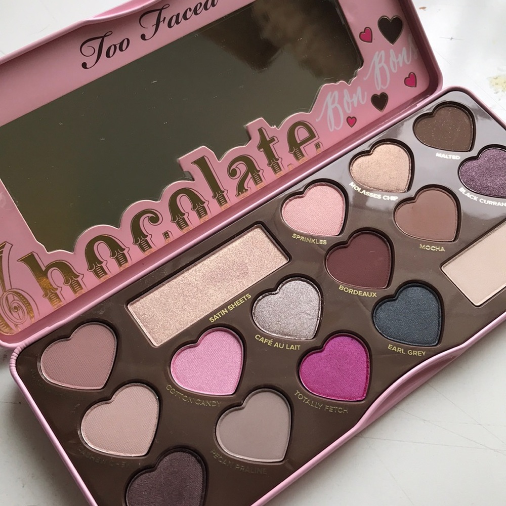 NEW TWO FACED Chocolate Bon Bons Palette